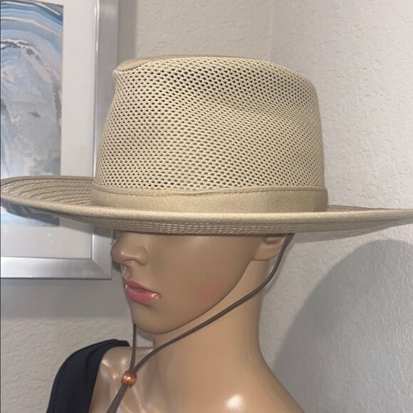 Henschel Cream Wide-Brimmed Outdoor Hat with Chin Strap - Picture 2 of 5